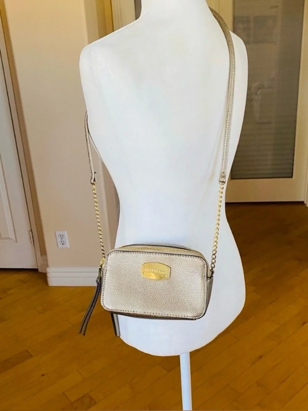 Liz Claiborne Gold Textured Crossbody Bag